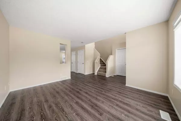 Okotoks, AB T1S 0H5,88 Cimarron Grove Close