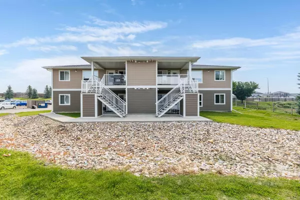 Medicine Hat, AB T1B 0M5,132 Southlands Pointe SE