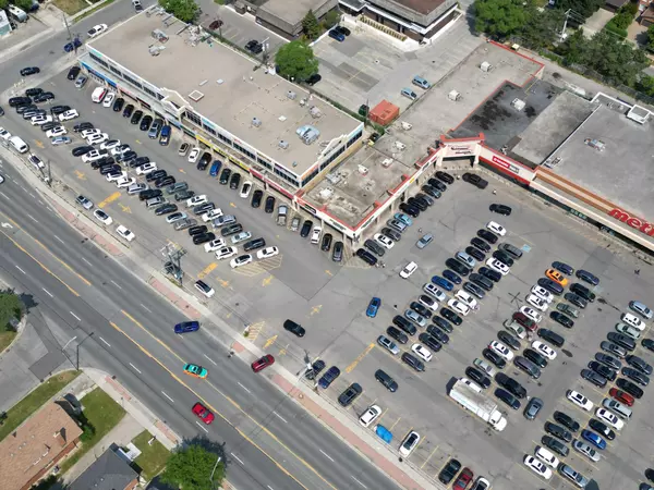 Toronto C06, ON M3H 2S1,638 Sheppard AVE W #205