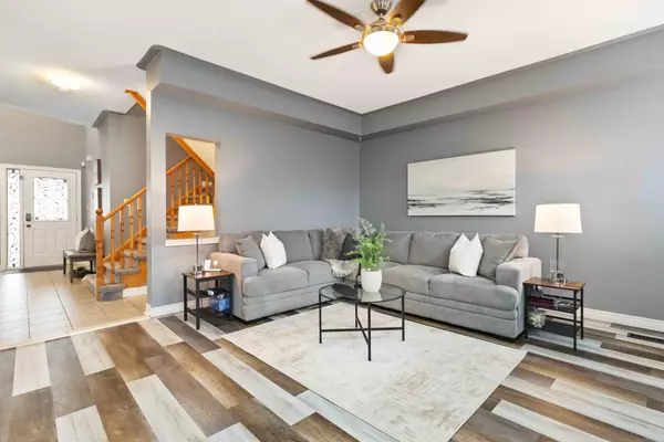 Whitby, ON L1M 2J3,25 Bianca DR