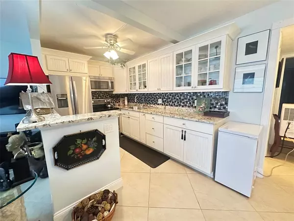 Deerfield Beach, FL 33442,148 Oakridge K #148