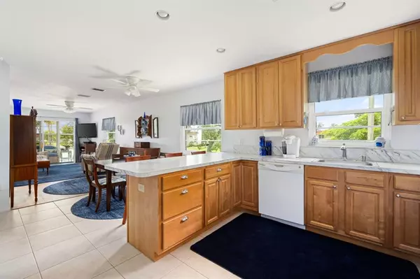 61 Woodland Dr, Vero Beach, FL 32962