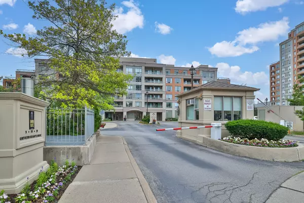 Richmond Hill, ON L4B 4M5,9 Northern Heights DR #208
