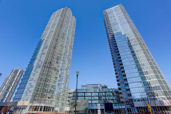 2908 Highway 7 RD W #3704, Vaughan, ON L4K 0K5