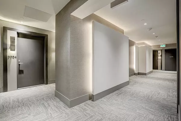Vaughan, ON L4K 0K5,2908 Highway 7 RD W #3704