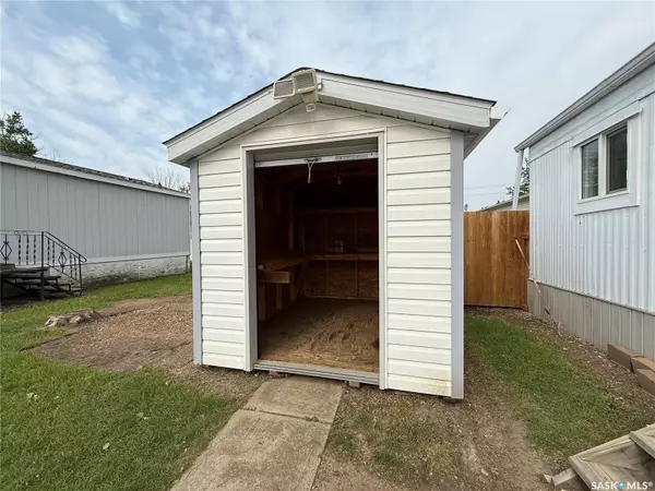 Moose Jaw, SK S6J 1C6,1455 9th AVENUE NE #A9