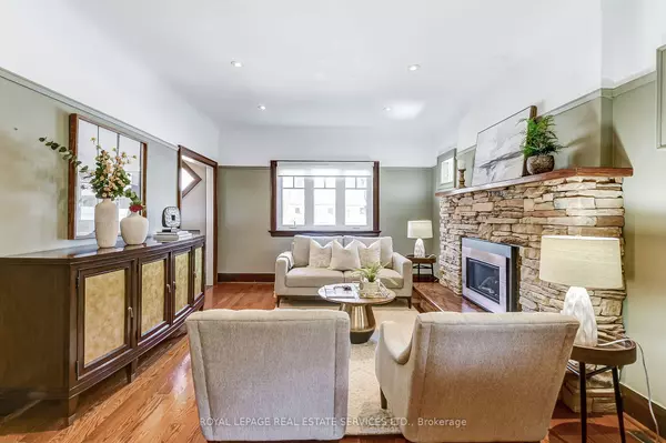 Toronto W02, ON M6S 1V8,157 Colbeck ST