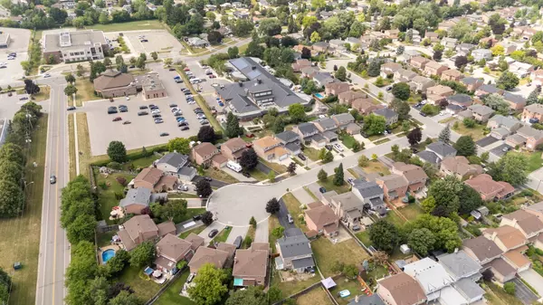 Caledon, ON L7E 1P1,12 King Arthurs CT