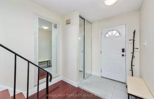 Mississauga, ON L5H 3V1,1050 Shawnmarr RD #45