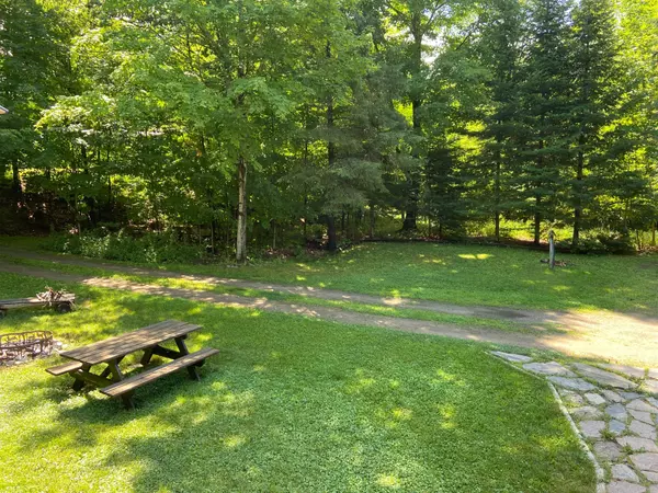 Minden Hills, ON K0M 1S0,1931 Duck Lake RD