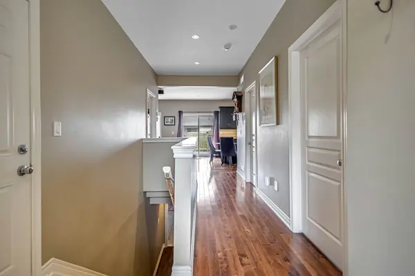 Welland, ON L3B 2M2,653 Deere ST