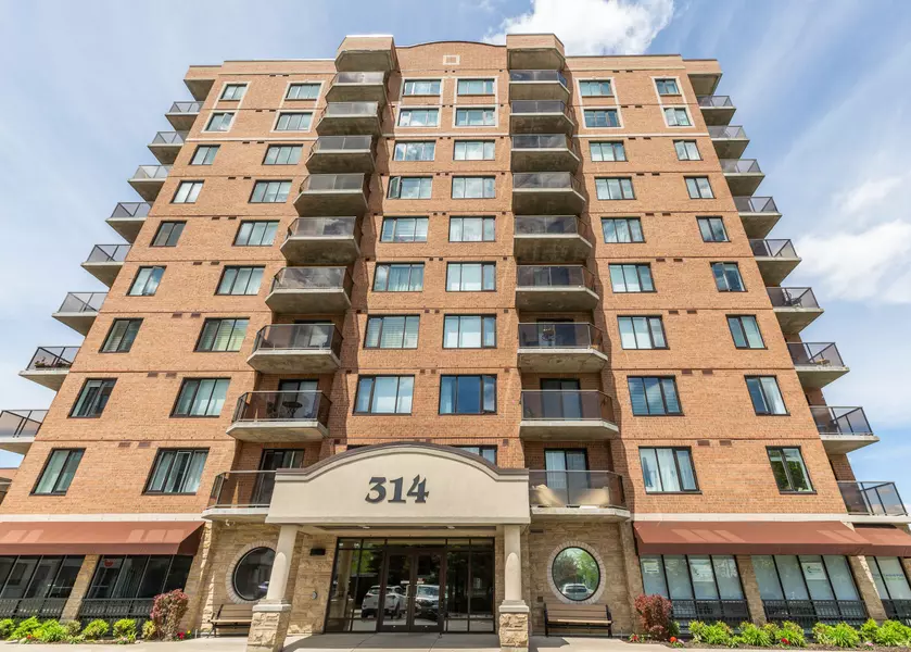 314 Central Park DR #301, Carlington - Central Park, ON K2C 0R2