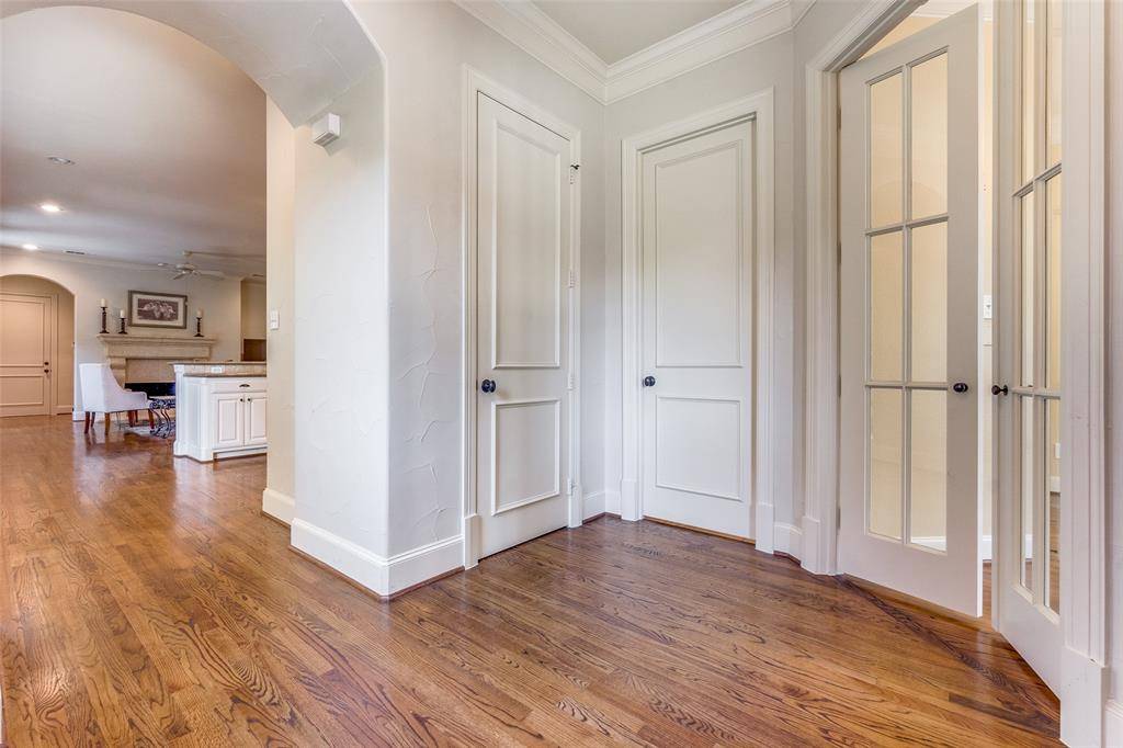 Dallas, TX 75225,6521 Del Norte Lane