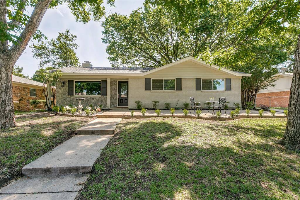 Hurst, TX 76053,1016 Livingston Drive