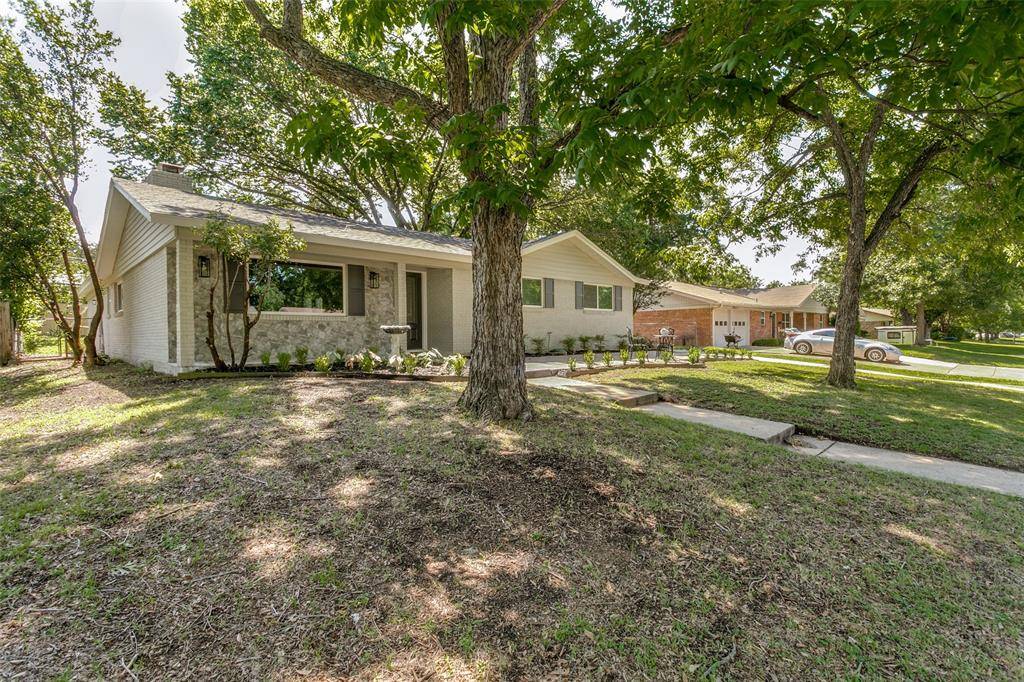 Hurst, TX 76053,1016 Livingston Drive