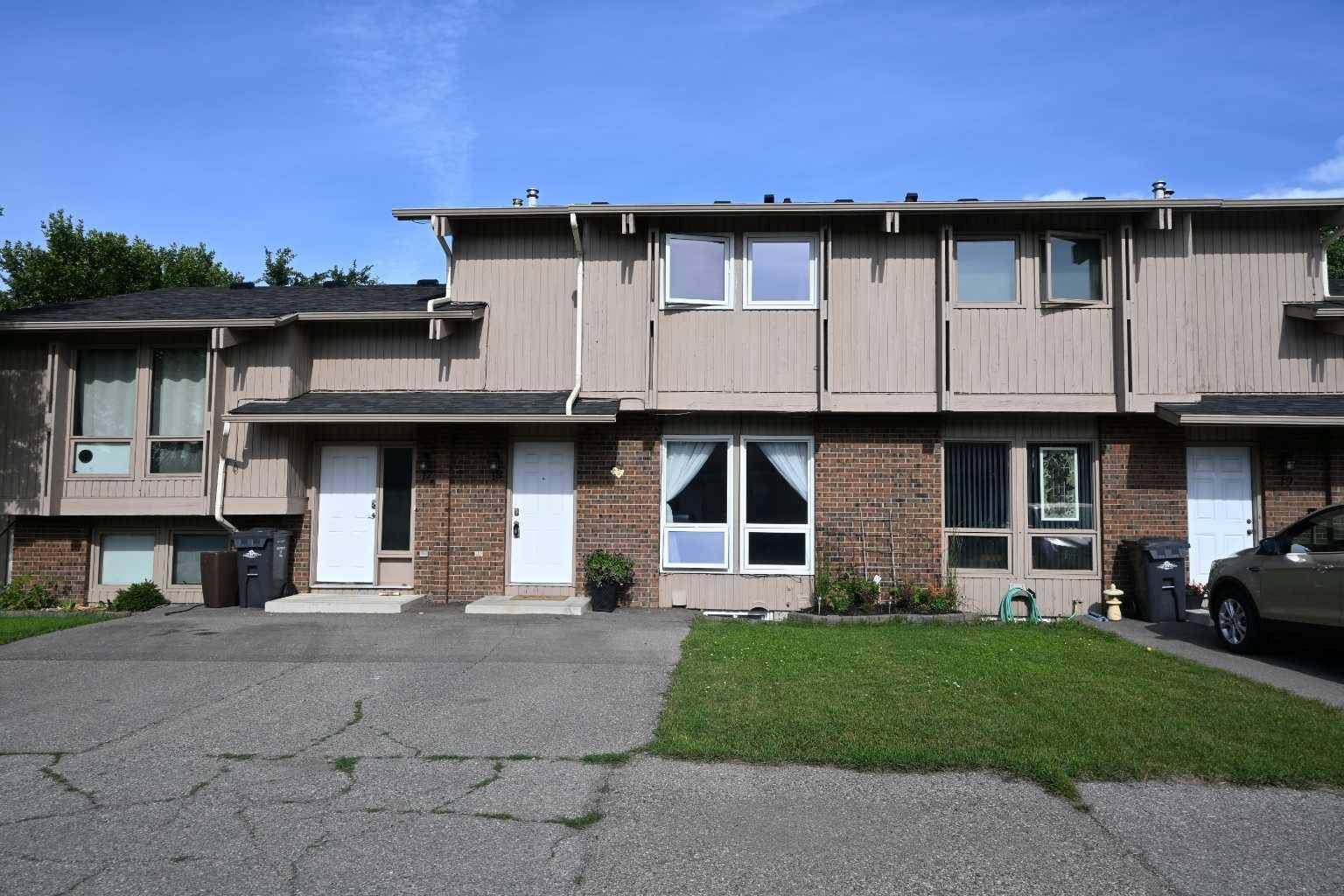18 Cataract RD Southwest, High River, AB T1V 1C4