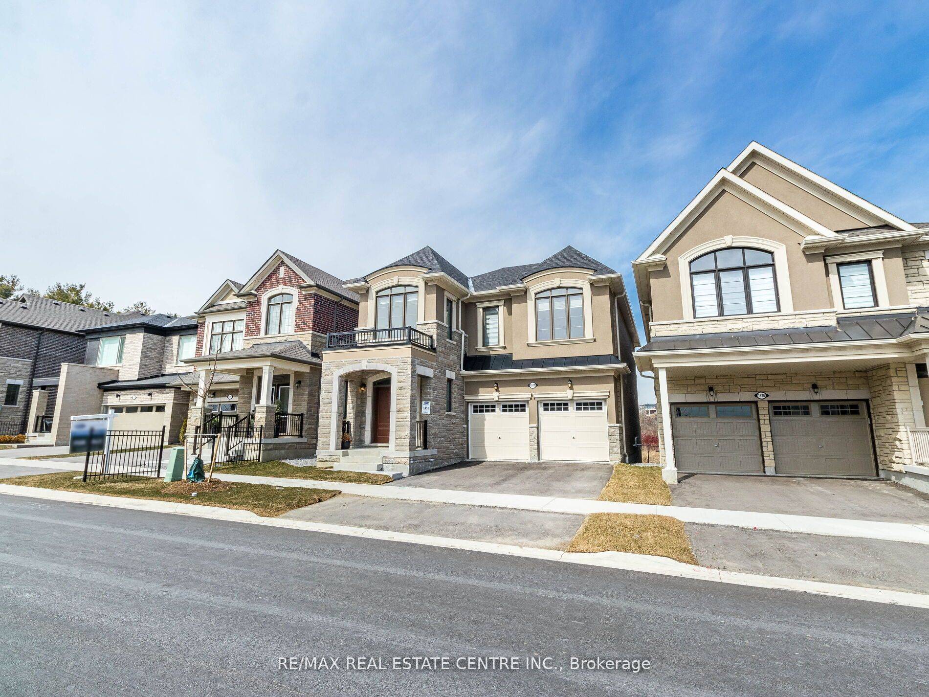 Pickering, ON L0H 1J0,1577 Scarlett TRL