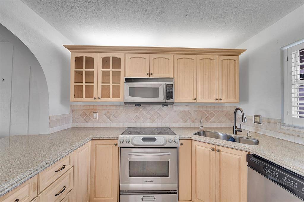 Fort Lauderdale, FL 33311,610 Tennis Club Dr #401