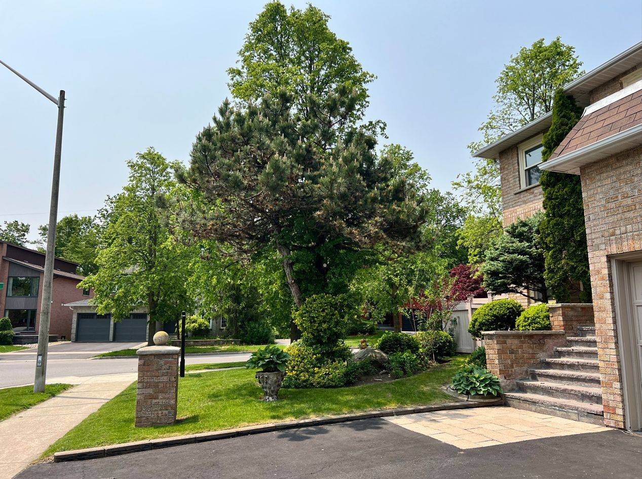 Richmond Hill, ON L4C 9E9,109 Topham CRES