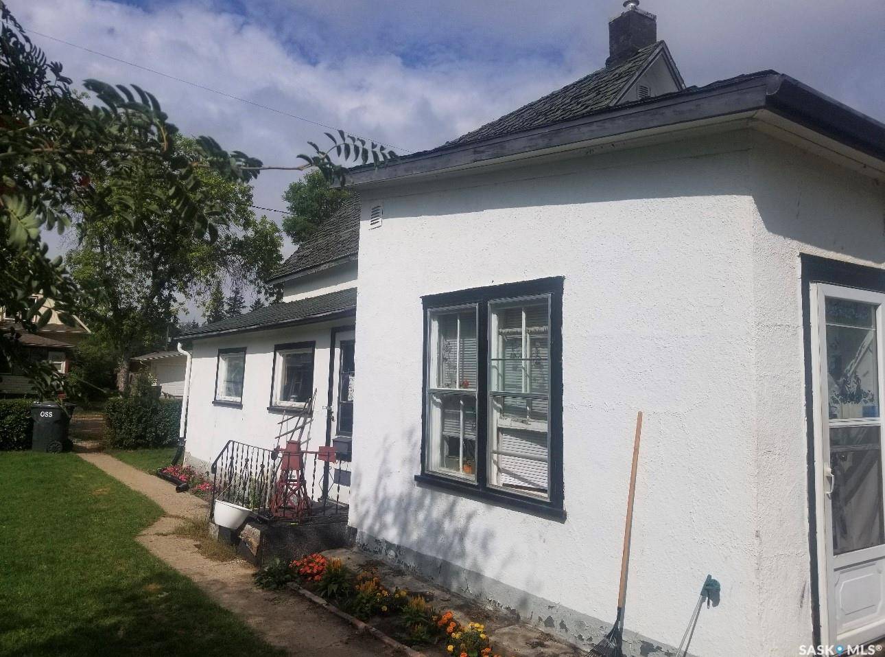 Yorkton, SK S3N 2V7,189 Fifth AVENUE N