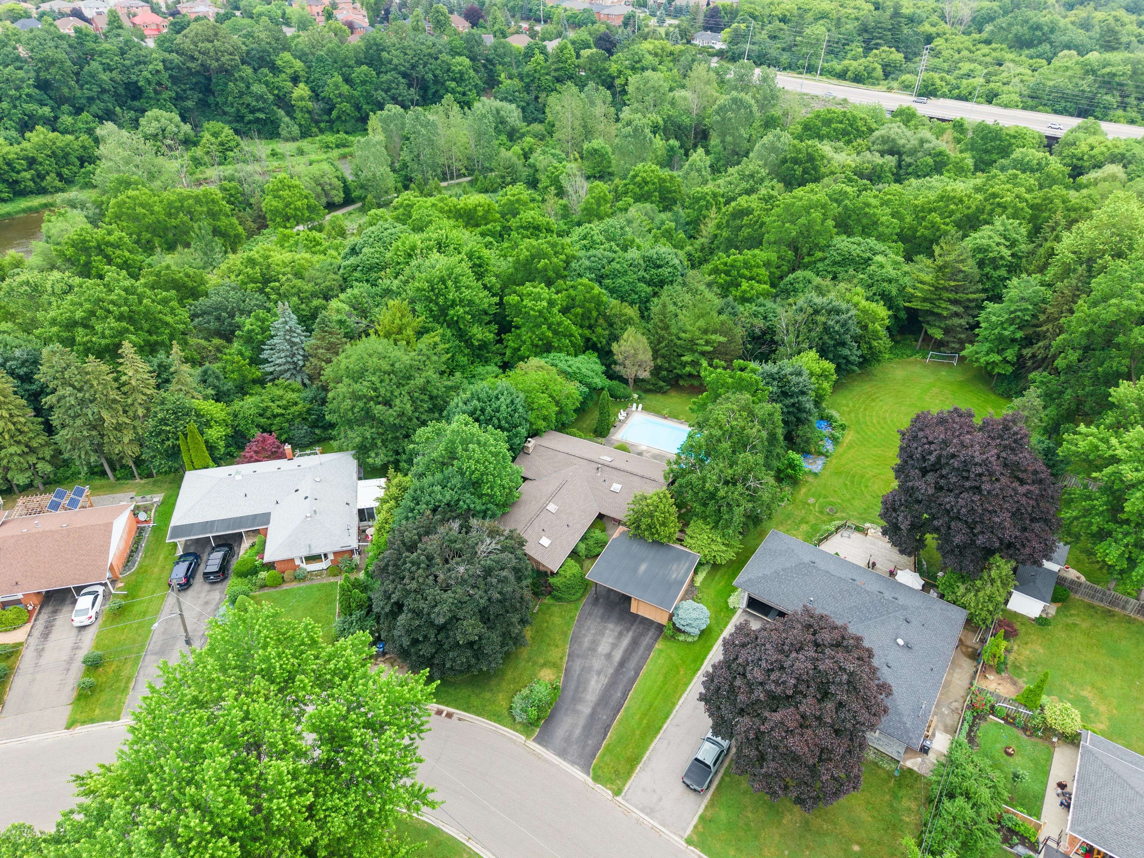 Mississauga, ON L5N 1H2,5 Shady Lawn CT