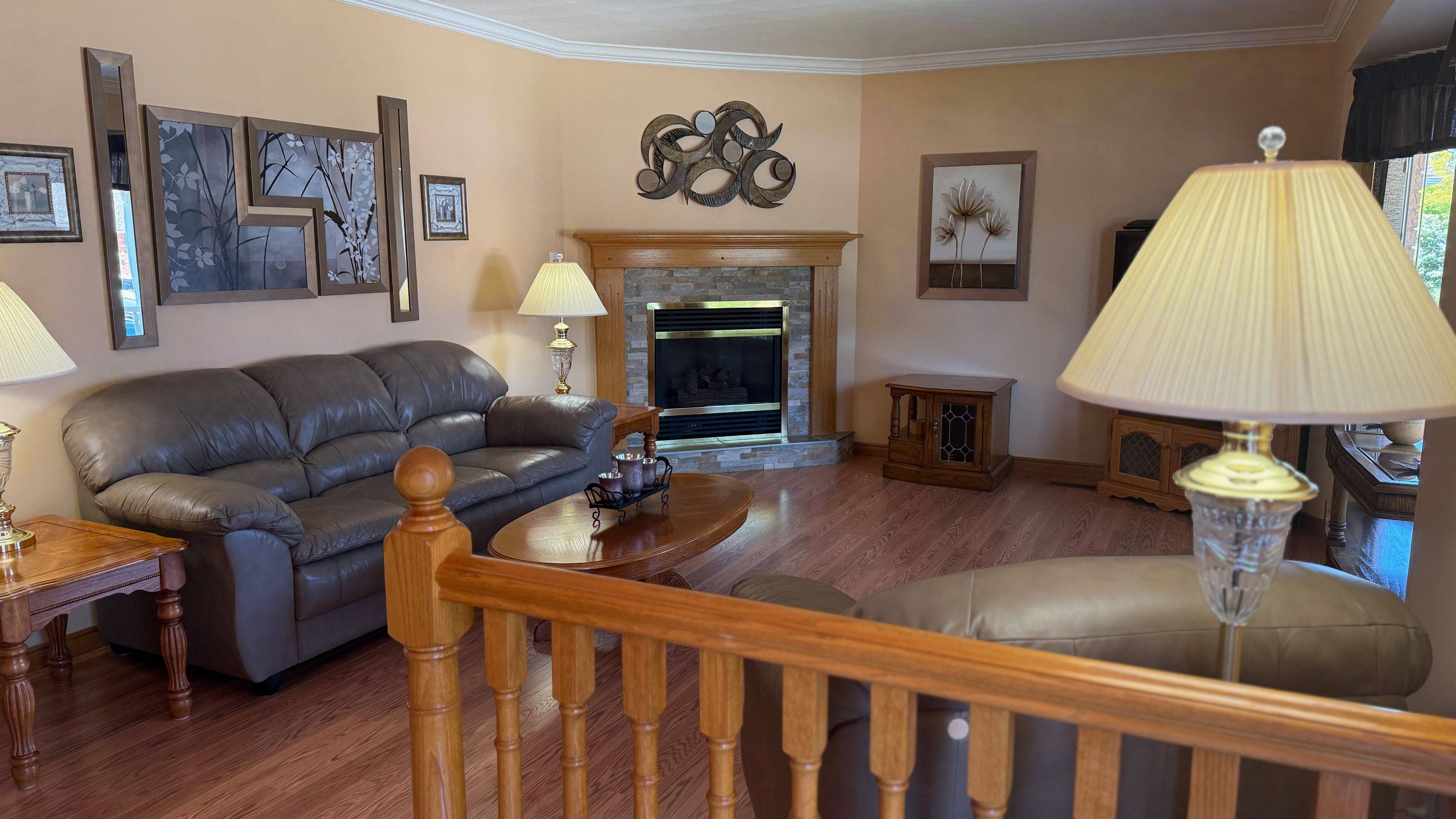 Hanover, ON N4N 3S7,655 17th Street CRES