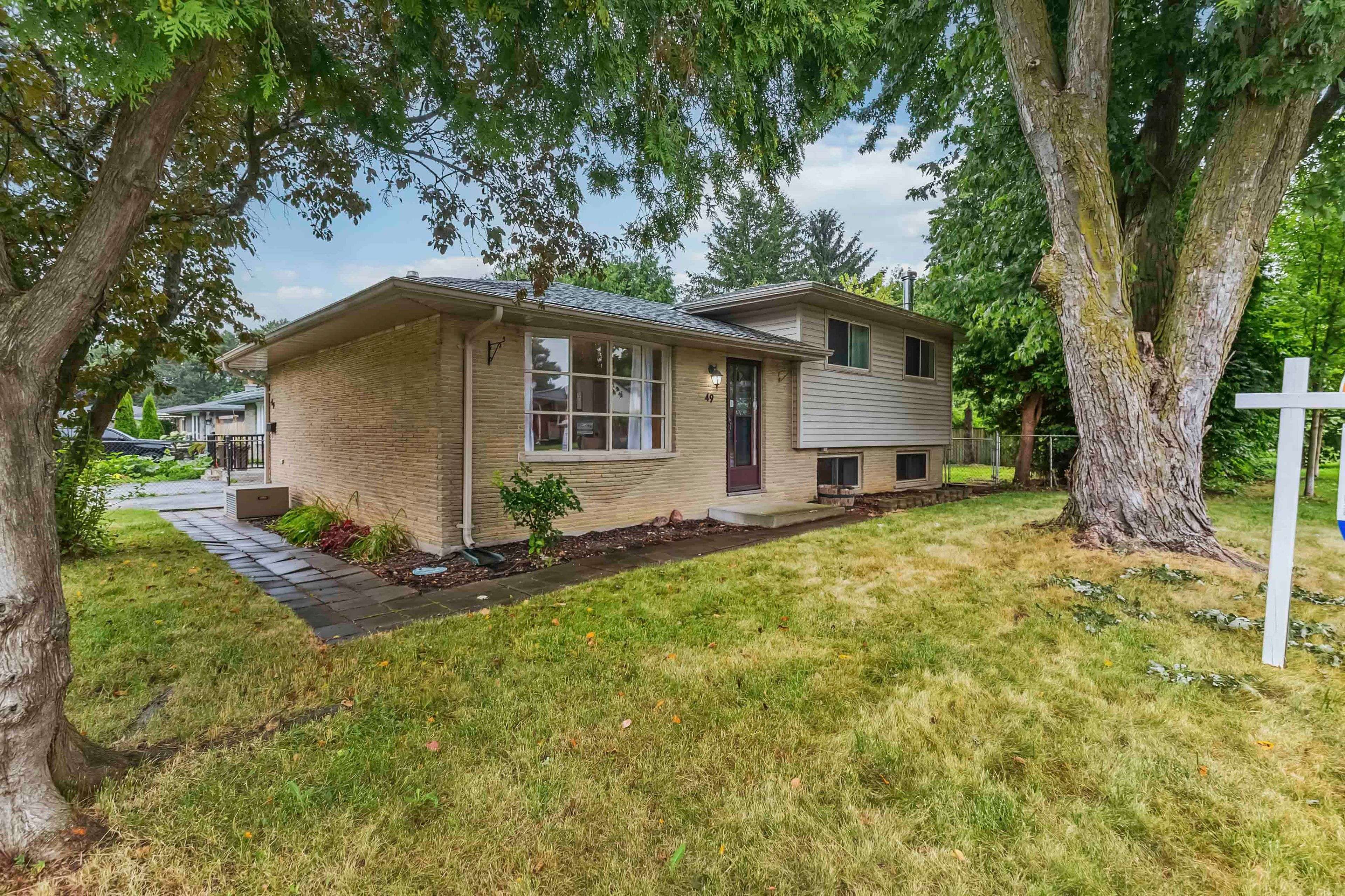 49 Frobisher CRES, London East, ON N5V 1G7
