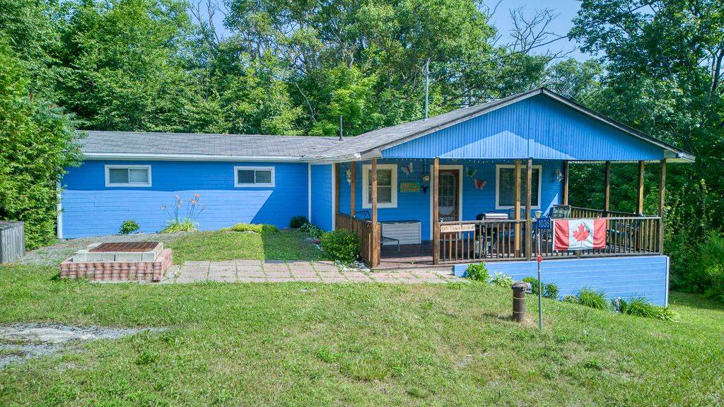 1036 Rossland LN, Frontenac, ON K0H 1B0