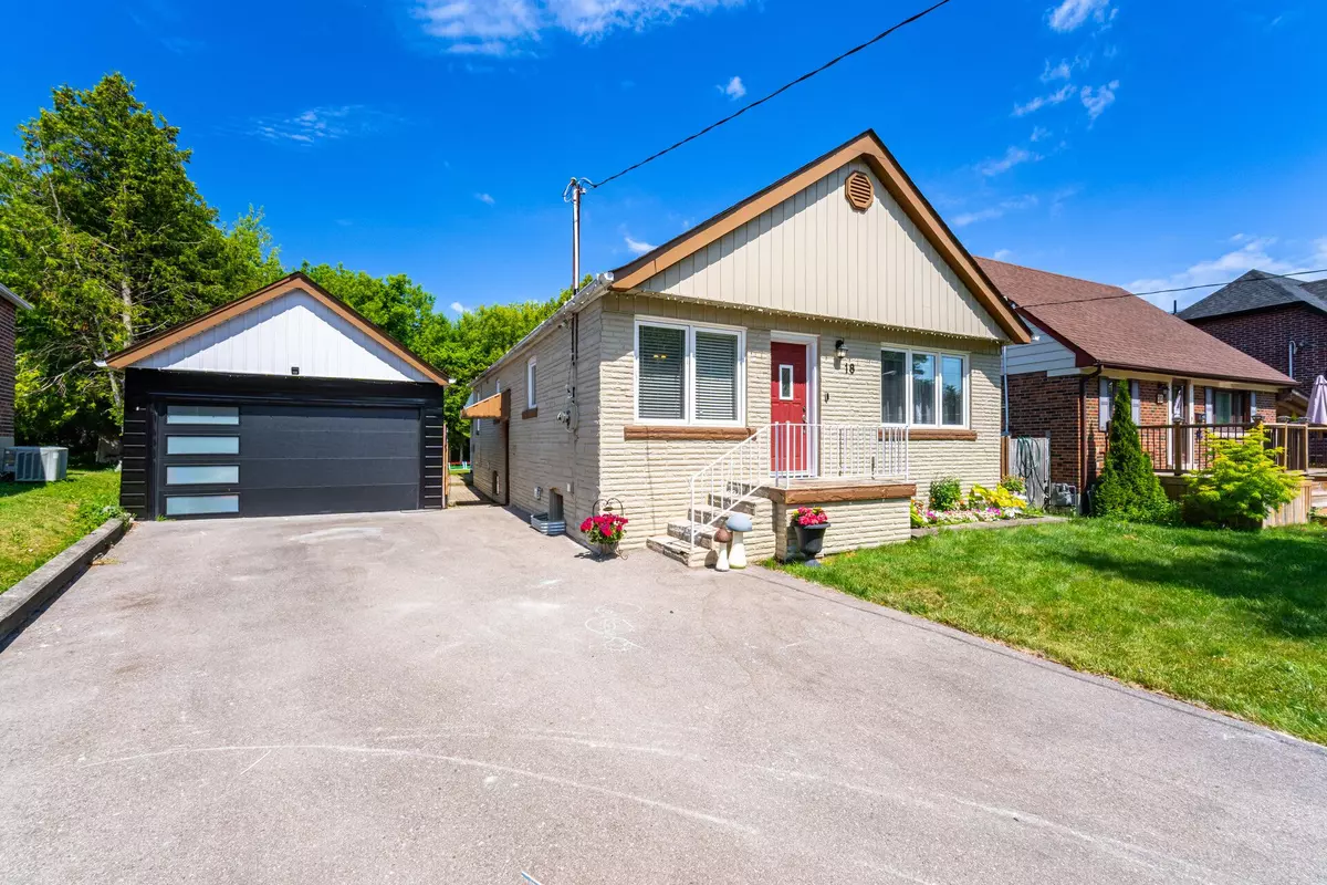 Toronto E08, ON M1M 2E4,18 Adanac DR