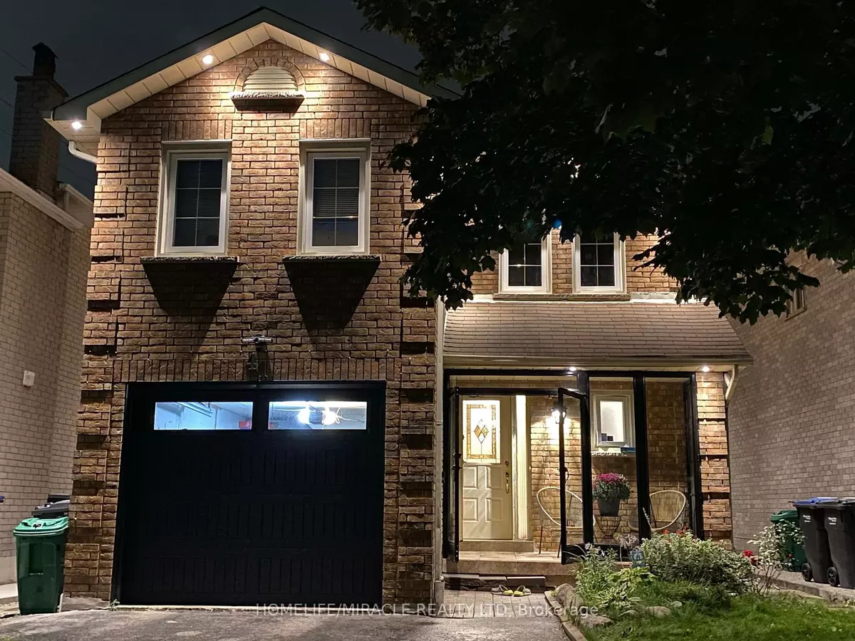 Brampton, ON L6Y 3T6,41 Fallen Oak CT #Upper