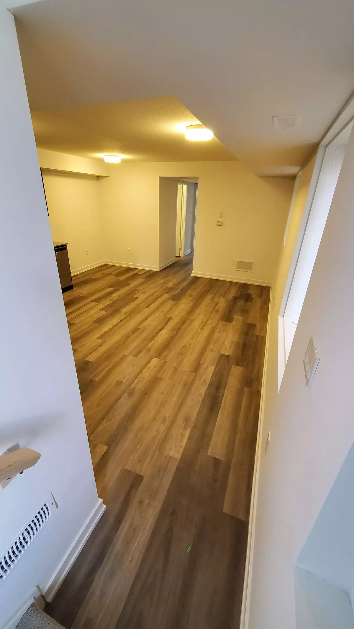Kitchener, ON N2R 1R4,205 West Oak TRL #25