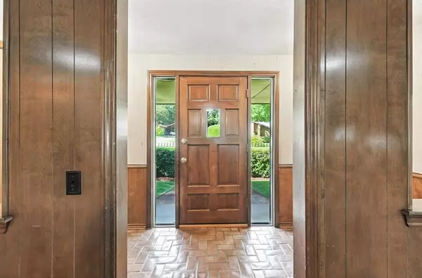 Highland Village, TX 75077,117 Nowlin Drive