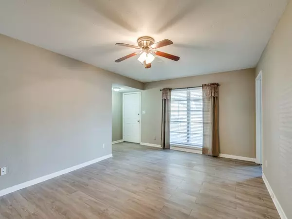 Fort Worth, TX 76133,5801 Walraven Circle