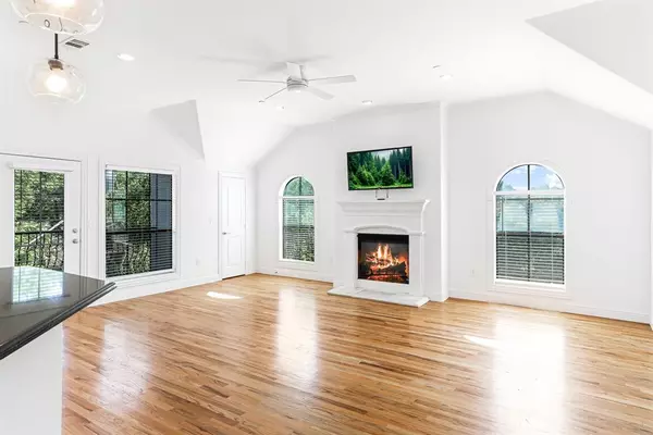 3100 Rosedale Avenue #F, University Park, TX 75205