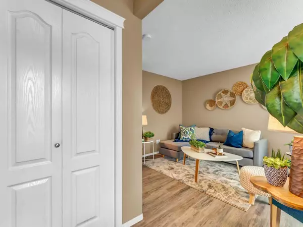 Medicine Hat, AB T1C 0C6,171 Northlands Pointe NE