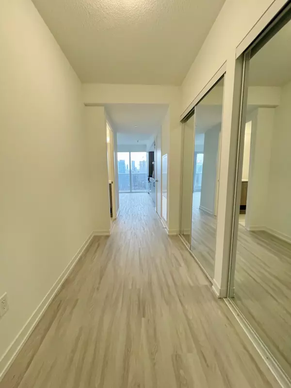 Toronto C08, ON M5E 0G1,55 Cooper ST #3501