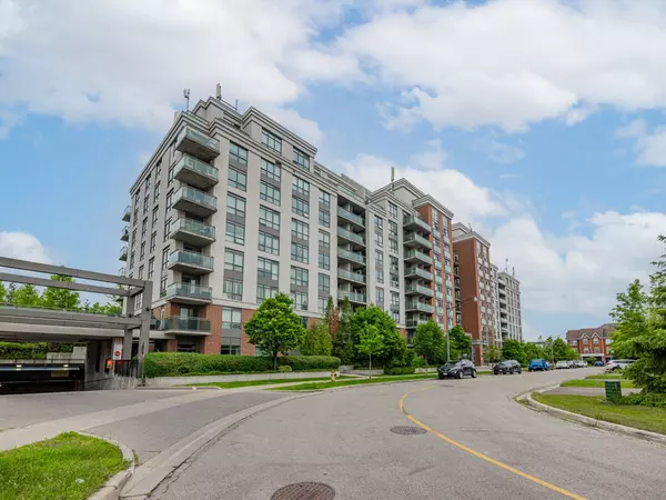120 Dallimore CIR #819, Toronto C13, ON M3C 4J1