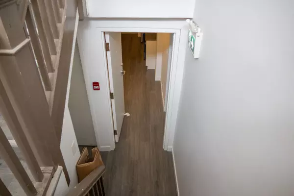 1A LEONARD AVE #LOWER, Toronto C01, ON M5T 2P8