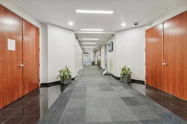 Markham, ON L3R 6G2,7030 Woodbine AVE #700