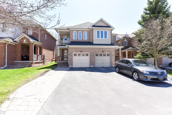 17 Baywell CRES, Aurora, ON L4G 7M5
