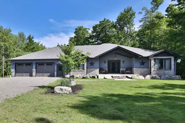 1068 Xavier ST, Gravenhurst, ON P0E 1G0