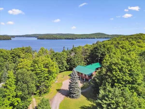 Lake Of Bays, ON P0B 1A0,4159 Muskoka 117 RD