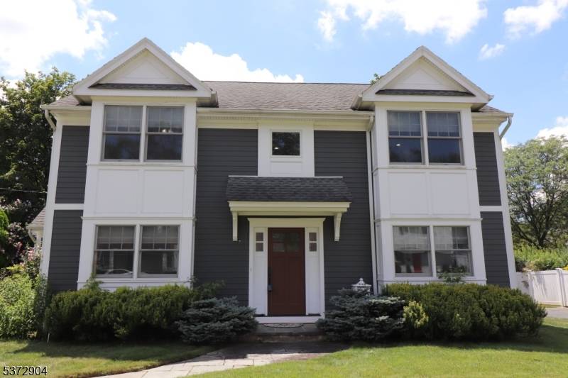 117 Linden St, Wyckoff Twp., NJ 07481