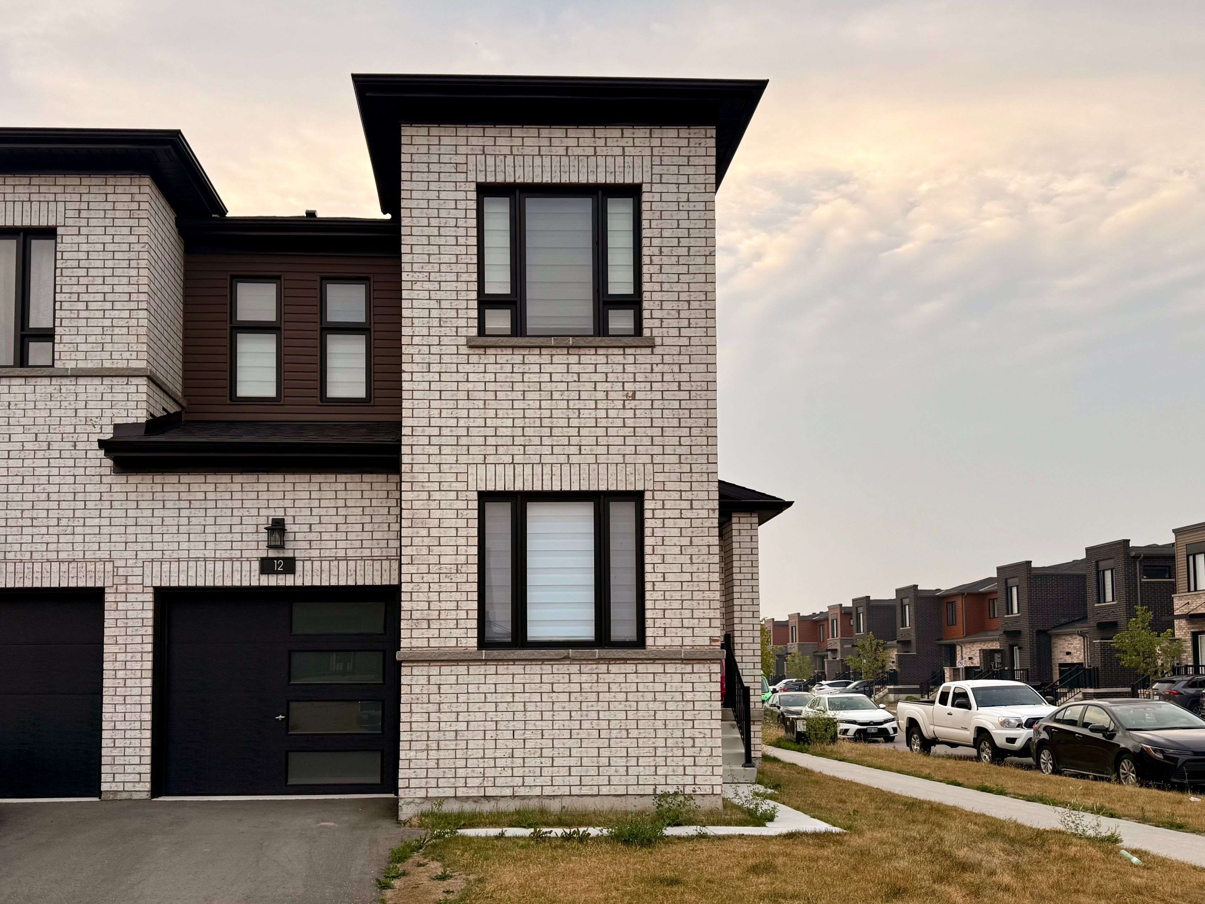 12 Westwood AVE, Barrie, ON L9J 0M6