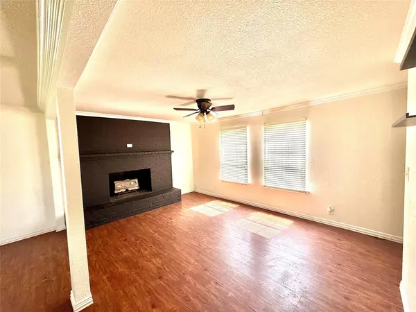 Desoto, TX 75115,205 Stardust Lane