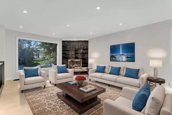 Calgary, AB T2J 4E5,260 Queensland CIR SE