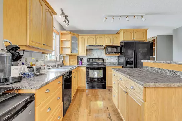 Grande Prairie, AB T8V 7N5,11906 106A ST