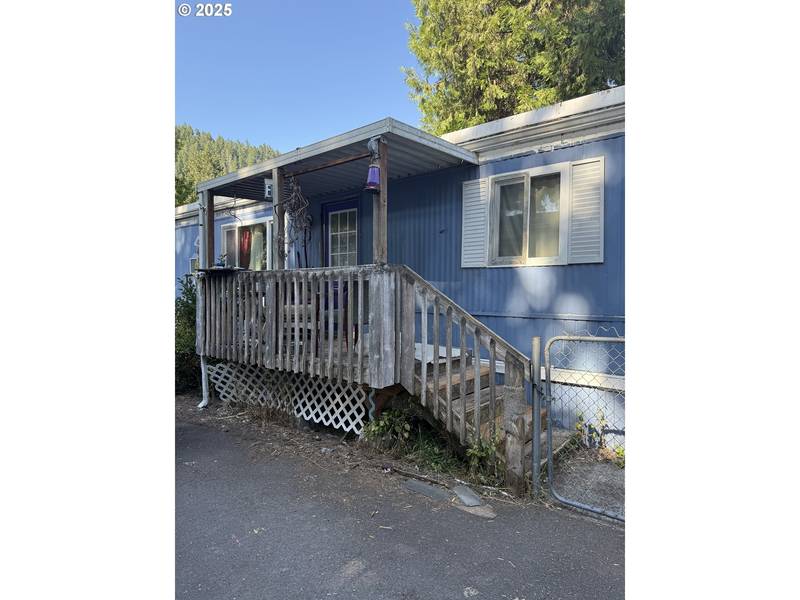 47775 Berry #D6, Oakridge, OR 97463