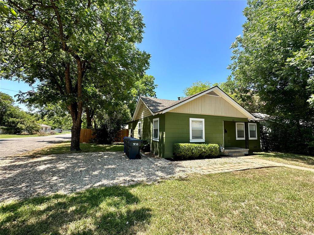 Waco, TX 76708,1821 Live Oak Avenue