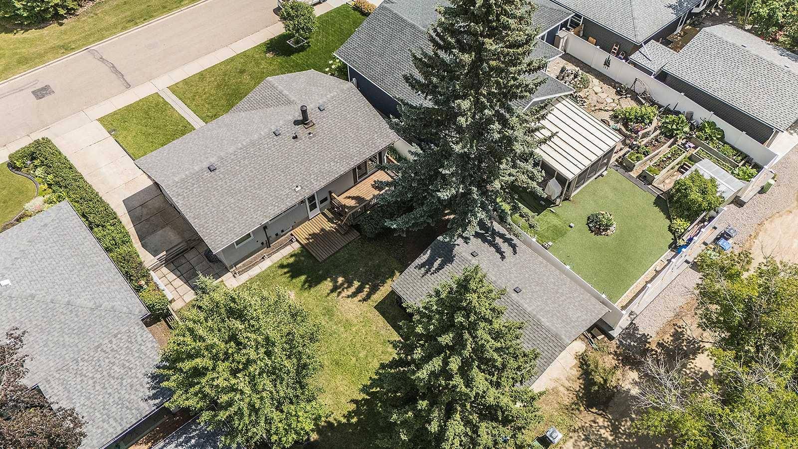 Red Deer, AB T4N 4E2,3 Sutton Close